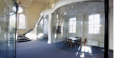 Монтаж скляних конструкцій Монтаж скляних конструкцій