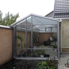 Коли може знадобитися ремонт зимового саду