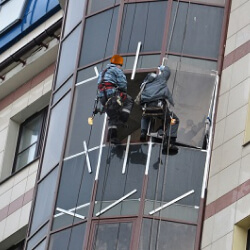 Ремонт фасадного скління від компанії MDL Ремонт фасадного скління від компанії MDL