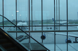 Шумопоглинаючі фасадні скла: огляд різновидів