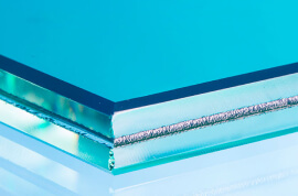 Триплекс фасадного скла: надійний захист від пошкоджень