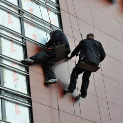 Якісний демонтаж вентильованих фасадів від фірми MDL Якісний демонтаж вентильованих фасадів від фірми MDL