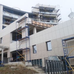 Ремонт і заміна керамограніта вентильованого фасаду