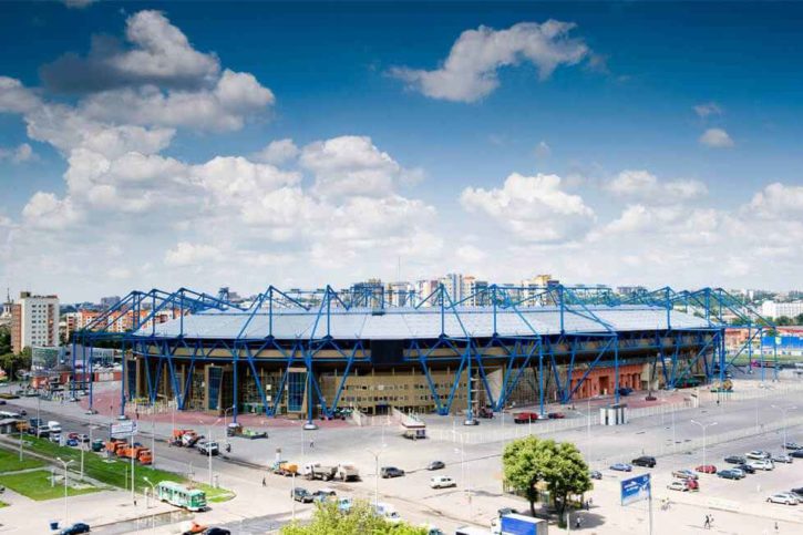 Скління стадіона-учасника UEFA Euro 2012 «Металіст»