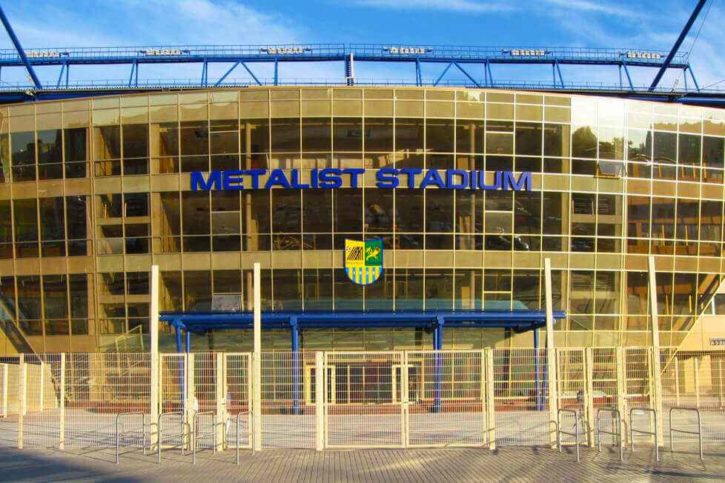 Скління стадіона-учасника UEFA Euro 2012 «Металіст»