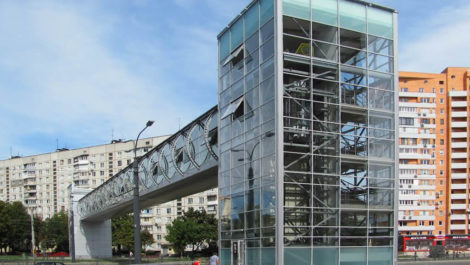 Пішохідний надземний перехід на проспекті Гагаріна