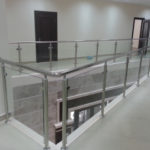 Перила з нержавіючої сталі зі склом ціна