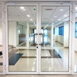 Бюджетний варіант вхідної групи