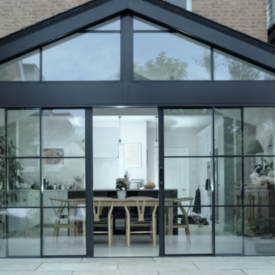 Чому обирають алюміній замість сталі при склінні?